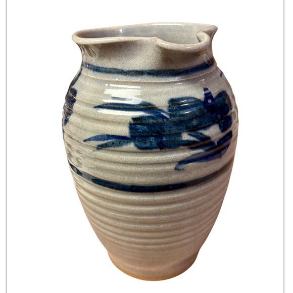 Artist Signed, Handmade Studio Pottery Pitcher. - Picture 6 of 7